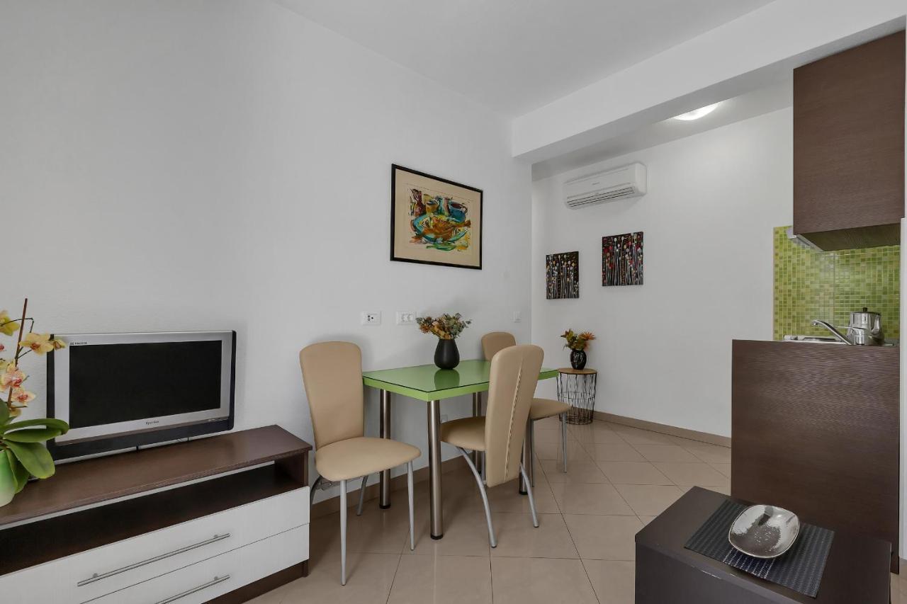 Marinero Apartamento Makarska Exterior foto