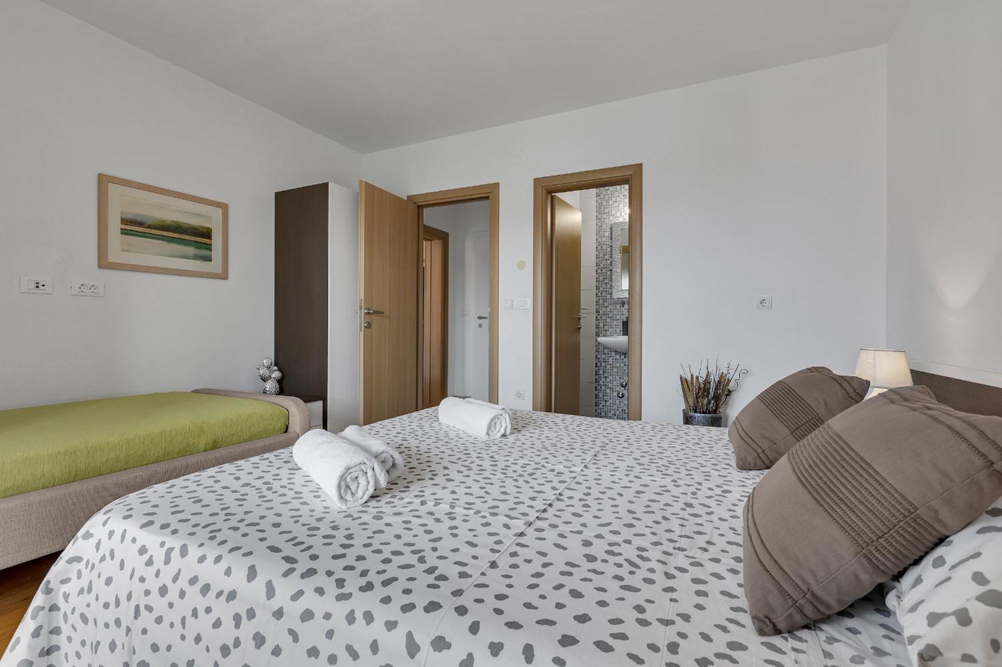 Marinero Apartamento Makarska Exterior foto
